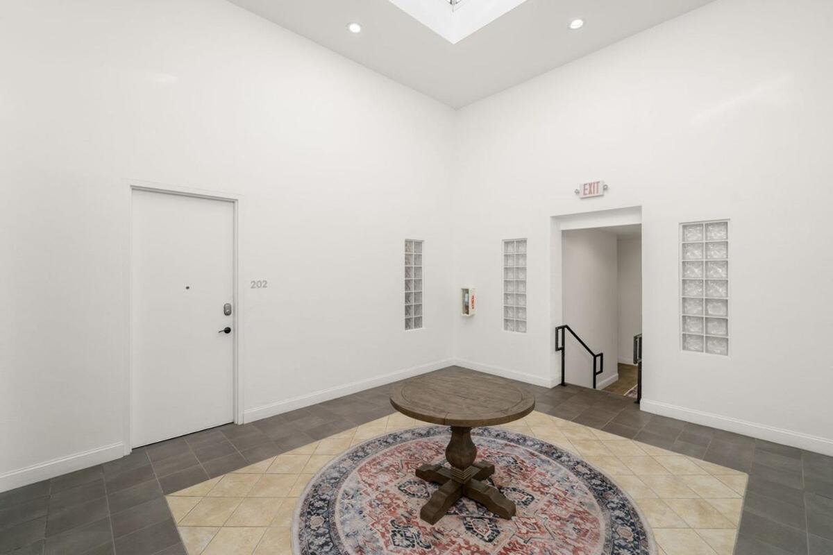 New! Sangria Suite - Upscale Ybor City Studio, Right On 7Th Ave Tampa Exterior foto