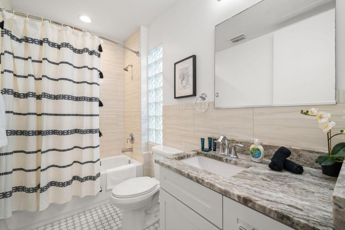 New! Sangria Suite - Upscale Ybor City Studio, Right On 7Th Ave Tampa Exterior foto